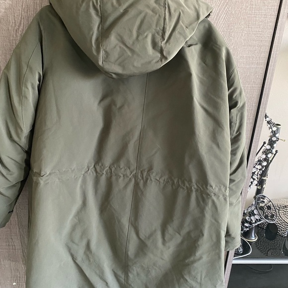 Jacket - Picture 9 of 9